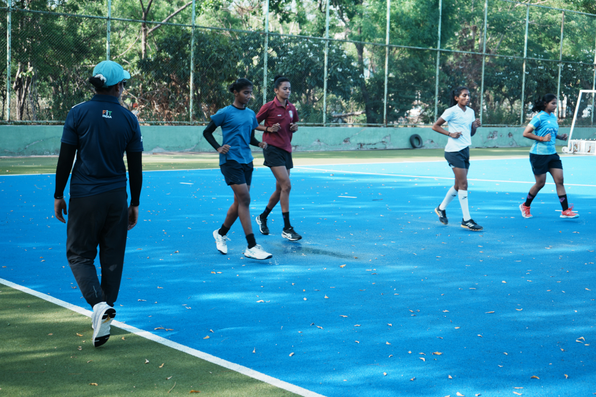 मैदान व जिम सुविधा २